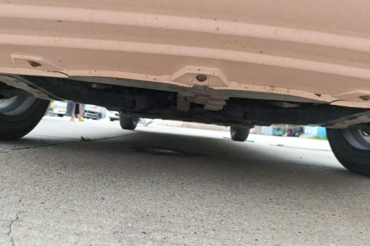 Used CHANGAN Benni E-Star 2022 Qingxin Edition Colorful Model Lithium Iron Phosphate Chassis Front