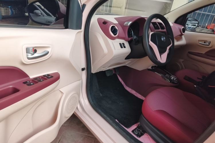 Used CHANGAN Benni E-Star 2022 National Edition Colorful Limited Edition (Fast-Charging Version) Lithium Iron Phosphate Driver Seat