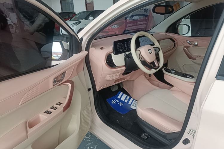 Used CHANGAN Benni E-Star 2022 Charming Edition Colorful Model Lithium Iron Phosphate Driver Seat