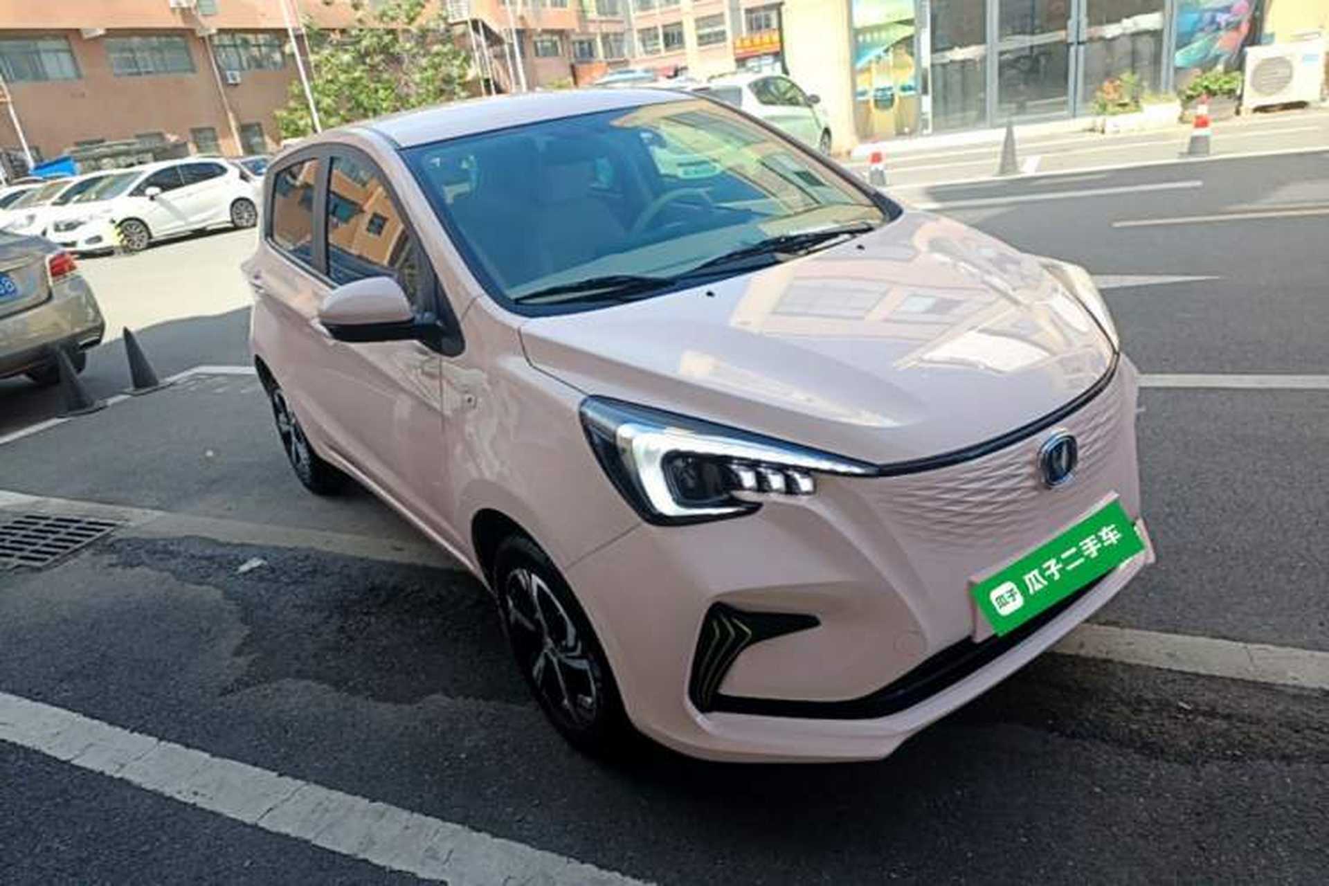 Used CHANGAN Benni E-Star 2022 Charming Edition Colorful Model Lithium Iron Phosphate Front Right 45 Deg