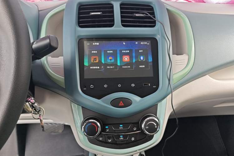 Used CHANGAN Benni E-Star 2022 Qingxin Edition Colorful Model Lithium Iron Phosphate Audio And AC Panel
