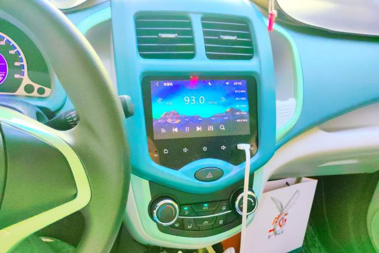 Used CHANGAN Benni E-Star 2022 Qingxin Edition Colorful Model Lithium Iron Phosphate Audio And AC Panel