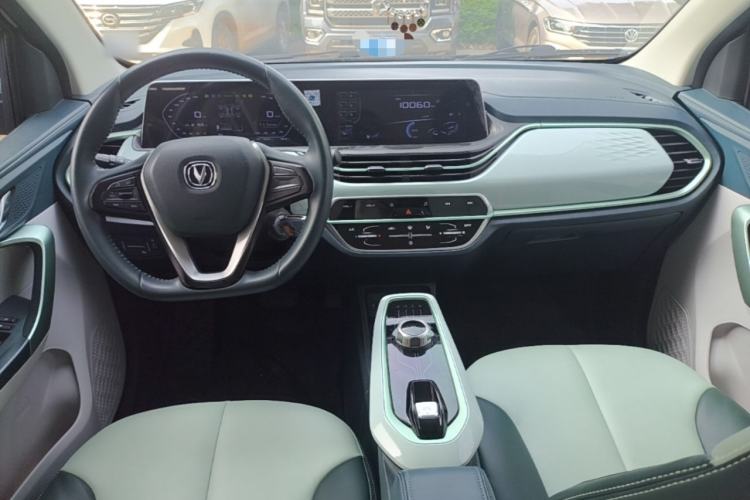 Used CHANGAN Benni E-Star 2022 Qingxin Edition Colorful Model Lithium Iron Phosphate Center Console