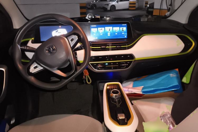 Used CHANGAN Benni E-Star 2022 Charming Edition Colorful Model Lithium-Ion Battery Center Console