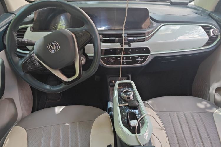 Used CHANGAN Benni E-Star 2022 Qingxin Edition Colorful Model Lithium Iron Phosphate Center Console