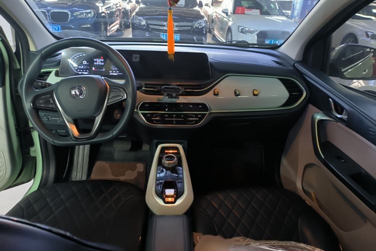 Used CHANGAN Benni E-Star 2022 Qingxin Edition Colorful Model Lithium Iron Phosphate Center Console