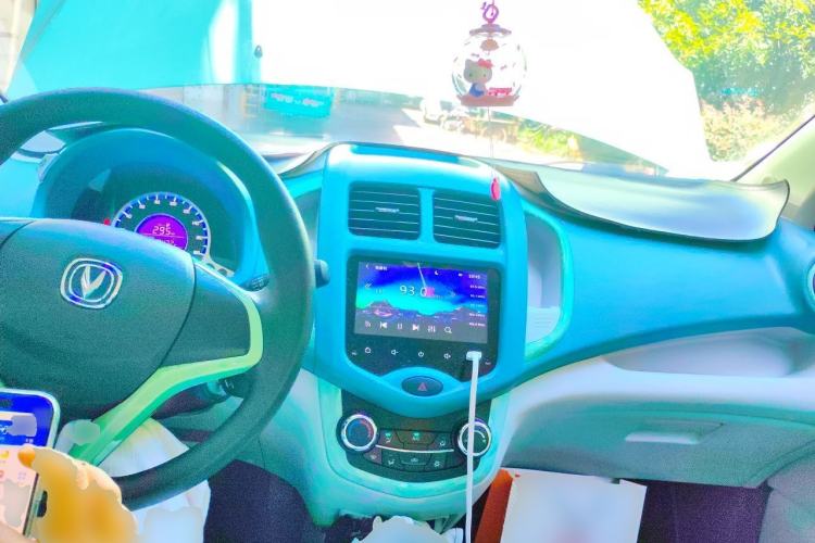 Used CHANGAN Benni E-Star 2022 Qingxin Edition Colorful Model Lithium Iron Phosphate Center Console