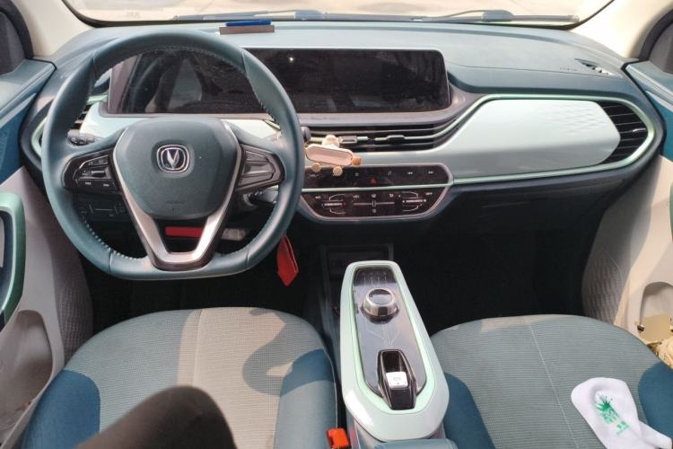 Used CHANGAN Benni E-Star 2022 Qingxin Edition Colorful Model Lithium Iron Phosphate Center Console
