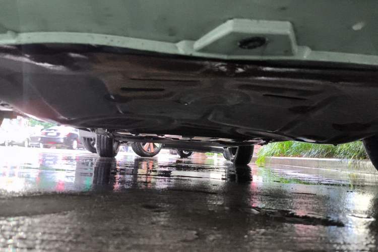 Used CHANGAN Benni E-Star 2022 Qingxin Edition Colorful Model Lithium Iron Phosphate Chassis Front