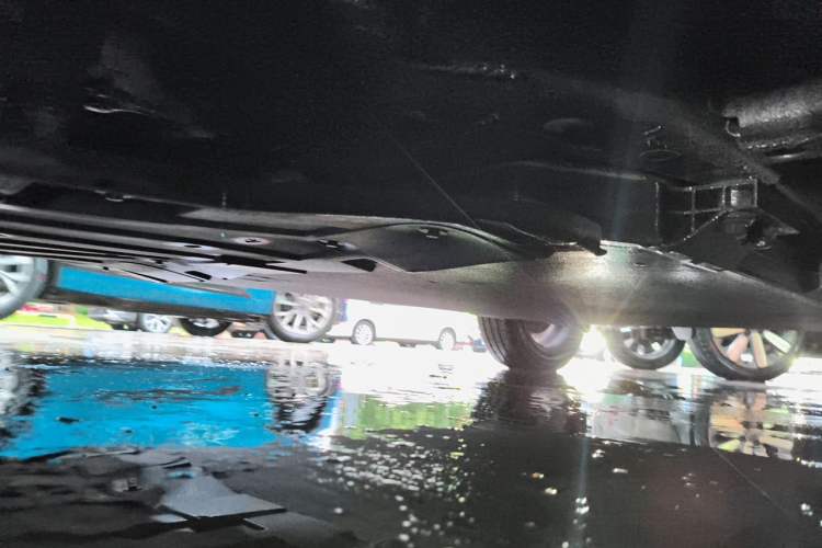 Used CHANGAN Benni E-Star 2022 Qingxin Edition Colorful Model Lithium Iron Phosphate Chassis Front Left