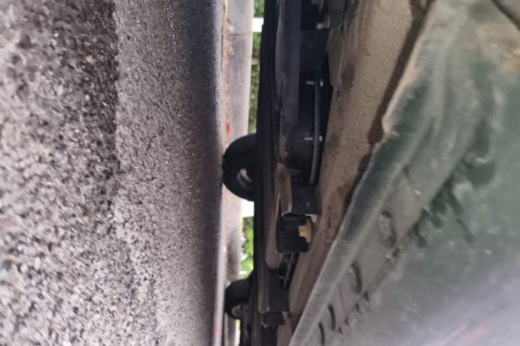 Used CHANGAN Benni E-Star 2022 Qingxin Edition Colorful Model Lithium-NMC Chassis Front Left