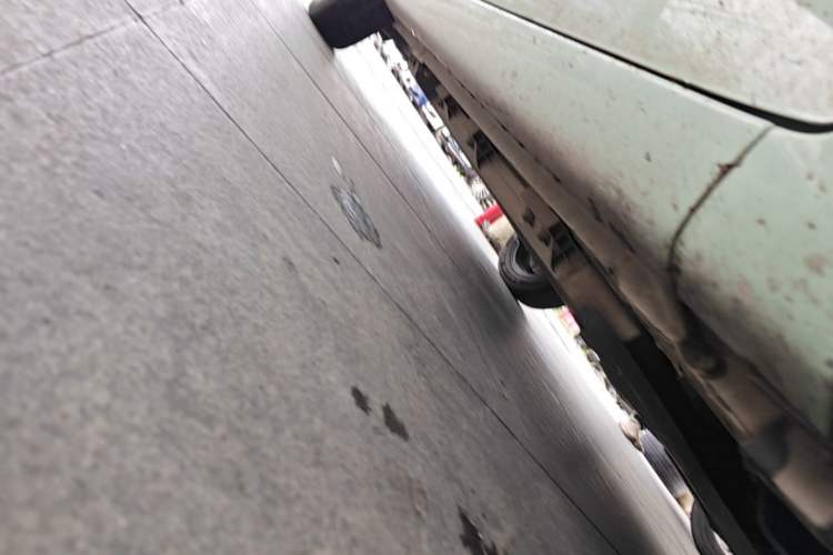 Used CHANGAN Benni E-Star 2022 Qingxin Edition Colorful Model Lithium Iron Phosphate Chassis Front Right