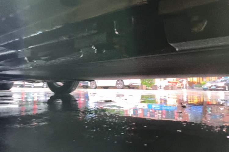 Used CHANGAN Benni E-Star 2022 Qingxin Edition Colorful Model Lithium Iron Phosphate Chassis Rear Left