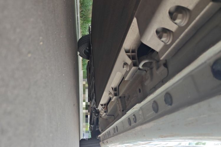 Used CHANGAN Benni E-Star 2022 Qingxin Edition Colorful Model Lithium Iron Phosphate Chassis Rear Right