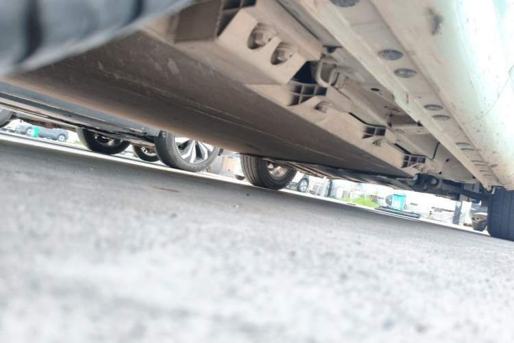 Used CHANGAN Benni E-Star 2022 Qingxin Edition Colorful Model Lithium Iron Phosphate Chassis Rear Right