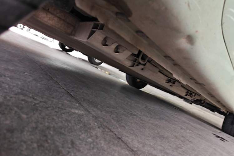 Used CHANGAN Benni E-Star 2022 Qingxin Edition Colorful Model Lithium Iron Phosphate Chassis Rear Right