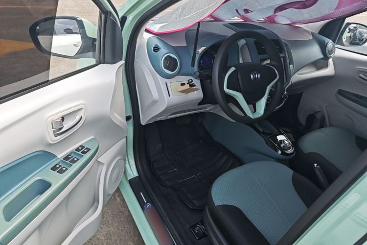 Used CHANGAN Benni E-Star 2022 Qingxin Edition Colorful Model Lithium Iron Phosphate Driver Seat