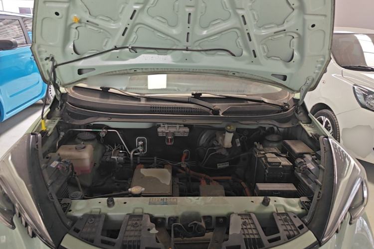 Used CHANGAN Benni E-Star 2022 Qingxin Edition Colorful Model Lithium Iron Phosphate Engine Bay