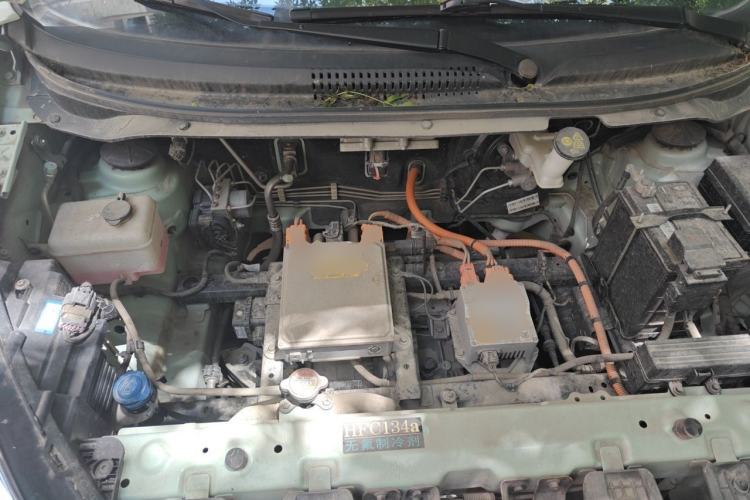 Used CHANGAN Benni E-Star 2022 Qingxin Edition Colorful Model Lithium Iron Phosphate Engine Bay