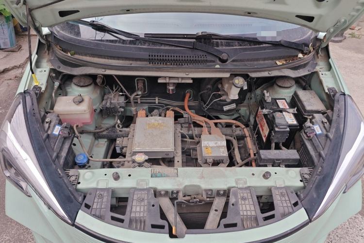 Used CHANGAN Benni E-Star 2022 Qingxin Edition Colorful Model Lithium Iron Phosphate Engine Bay