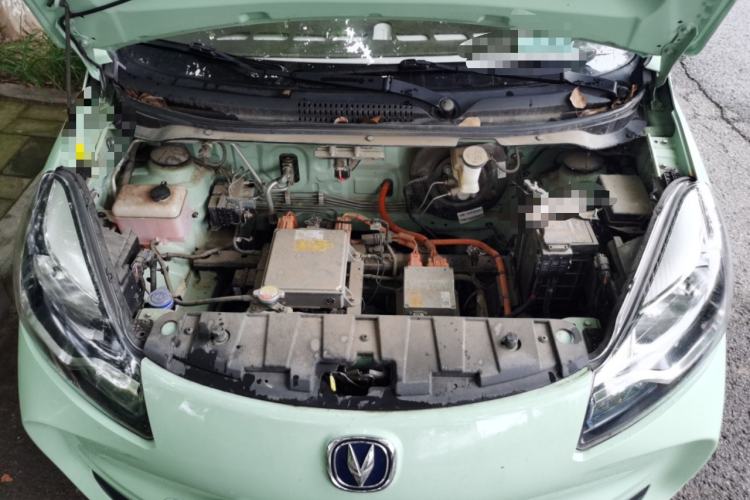 Used CHANGAN Benni E-Star 2022 Qingxin Edition Colorful Model Lithium Iron Phosphate Engine Bay