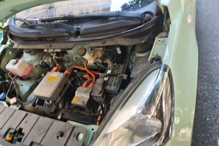 Used CHANGAN Benni E-Star 2022 National Edition Colorful Limited Edition (Fast-Charging Version) Lithium Iron Phosphate Engine Bay Left