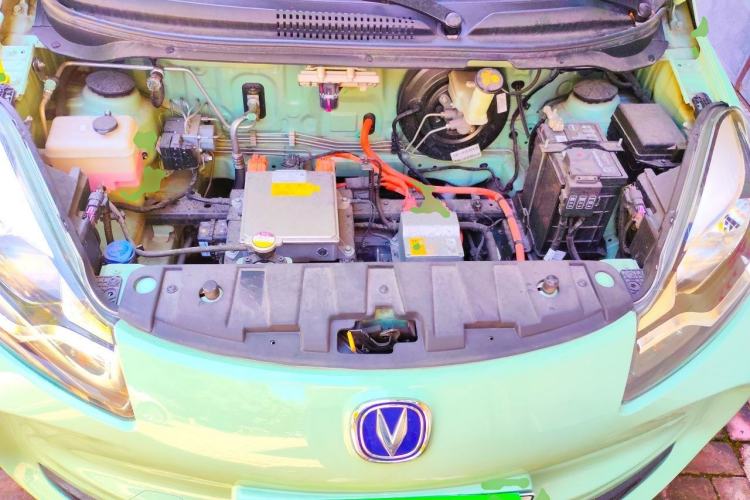 Used CHANGAN Benni E-Star 2022 Qingxin Edition Colorful Model Lithium Iron Phosphate Engine Bay