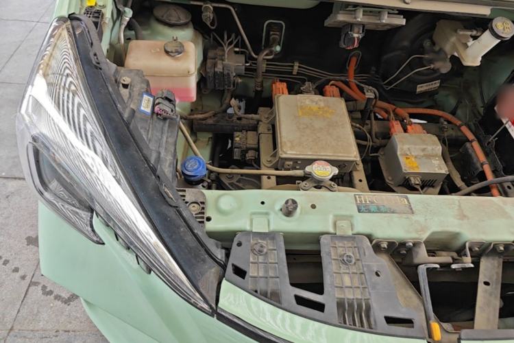 Used CHANGAN Benni E-Star 2022 Qingxin Edition Colorful Model Lithium Iron Phosphate Engine Bay Right