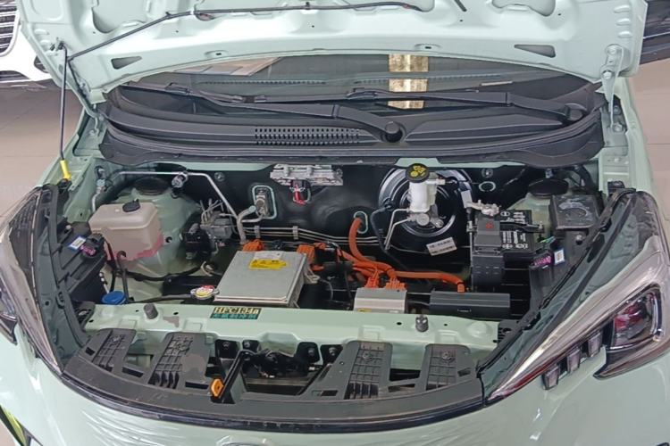 Used CHANGAN Benni E-Star 2022 Qingxin Edition Colorful Model Lithium Iron Phosphate Engine Bay