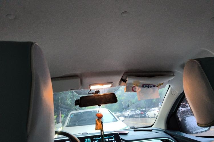 Used CHANGAN Benni E-Star 2022 Qingxin Edition Colorful Model Lithium Iron Phosphate Headliner