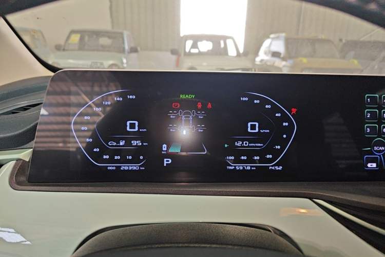 Used CHANGAN Benni E-Star 2022 Qingxin Edition Colorful Model Lithium Iron Phosphate Instrument Cluster