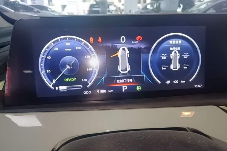 Used CHANGAN Benni E-Star 2022 Charming Edition Colorful Model Lithium Iron Phosphate Instrument Cluster