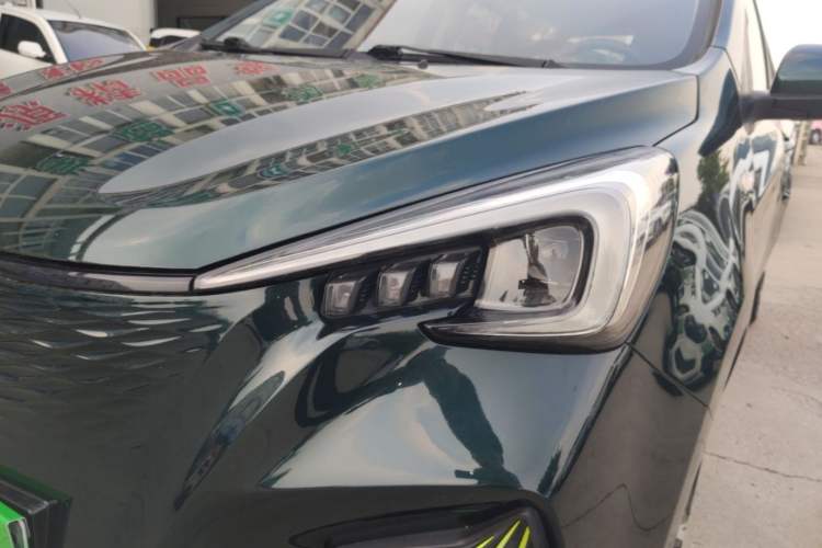 Used CHANGAN Benni E-Star 2022 Qingxin Edition Colorful Model Lithium Iron Phosphate Left Front Headlight