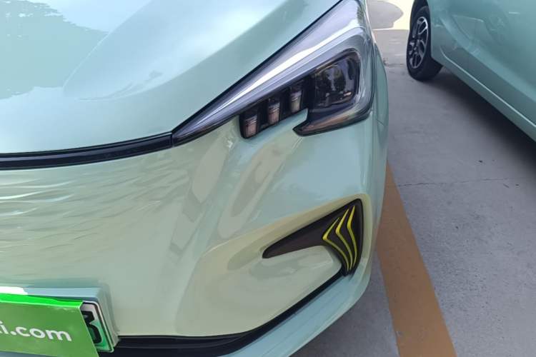 Used CHANGAN Benni E-Star 2022 Qingxin Edition Colorful Model Lithium Iron Phosphate Left Front Headlight