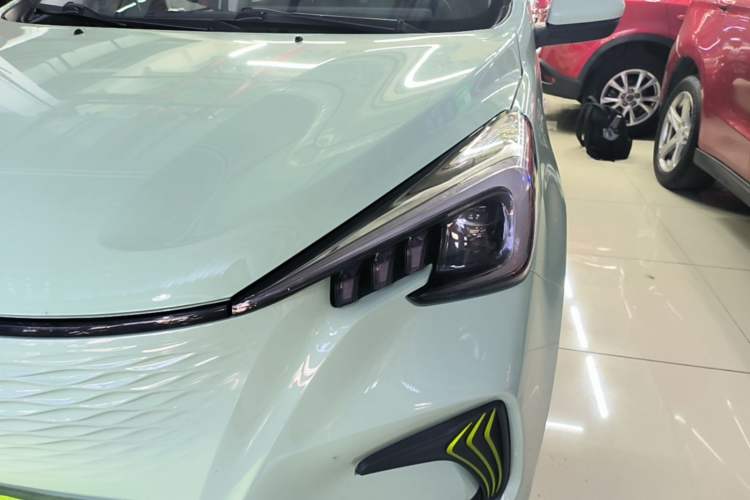 Used CHANGAN Benni E-Star 2022 Qingxin Edition Colorful Model Lithium Iron Phosphate Left Front Headlight