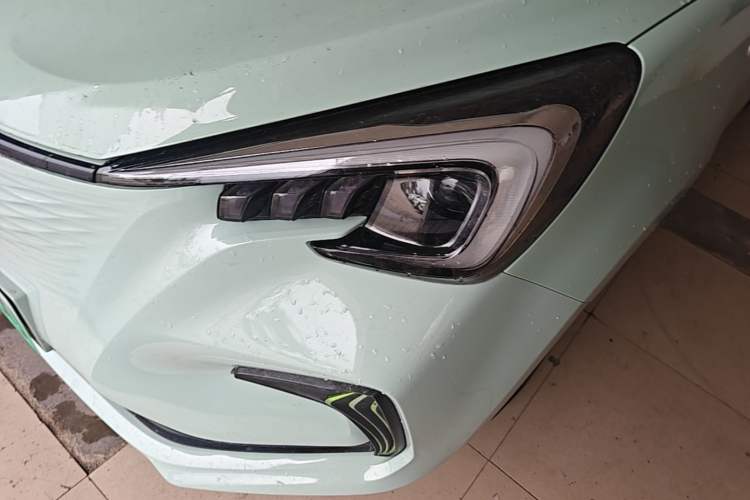Used CHANGAN Benni E-Star 2022 Qingxin Edition Colorful Model Lithium Iron Phosphate Left Front Headlight
