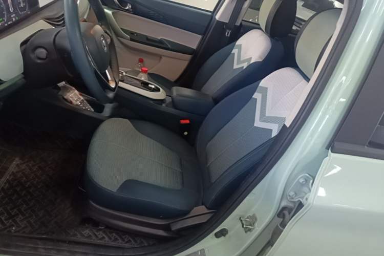 Used CHANGAN Benni E-Star 2022 Charming Edition Colorful Model Lithium Iron Phosphate Left Front Seat