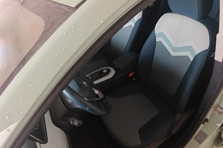 Used CHANGAN Benni E-Star 2022 Qingxin Edition Colorful Model Lithium Iron Phosphate Left Front Seat