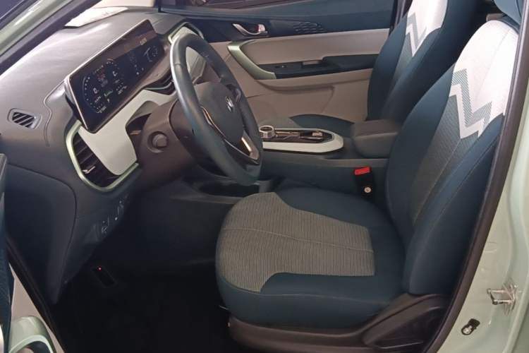 Used CHANGAN Benni E-Star 2022 Qingxin Edition Colorful Model Lithium Iron Phosphate Left Front Seat