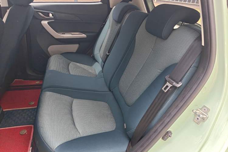 Used CHANGAN Benni E-Star 2022 Qingxin Edition Colorful Model Lithium Iron Phosphate Left Rear Seat