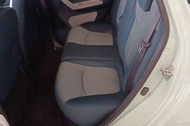 Used CHANGAN Benni E-Star 2022 Qingxin Edition Colorful Model Lithium Iron Phosphate Left Rear Seat