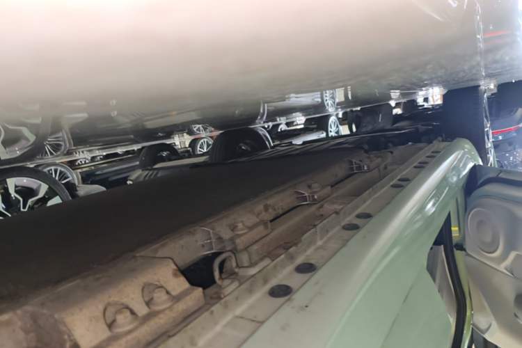 Used CHANGAN Benni E-Star 2022 National Edition Colorful Limited Edition (Fast-Charging Version) Lithium Iron Phosphate Left Side Sill