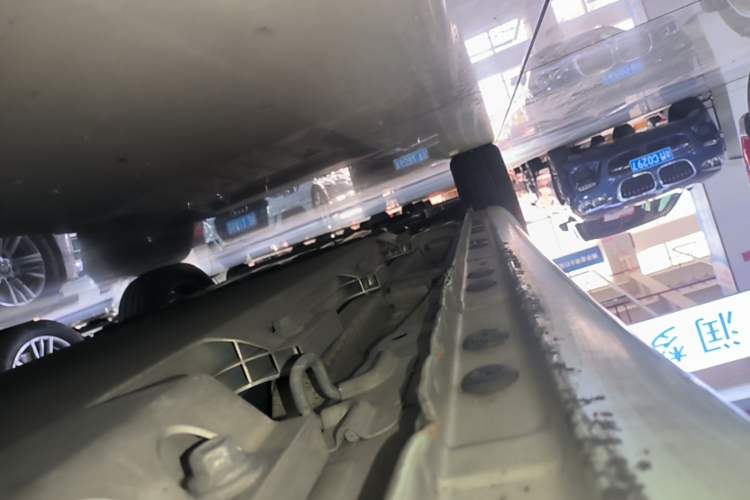 Used CHANGAN Benni E-Star 2022 Qingxin Edition Colorful Model Lithium Iron Phosphate Left Side Sill