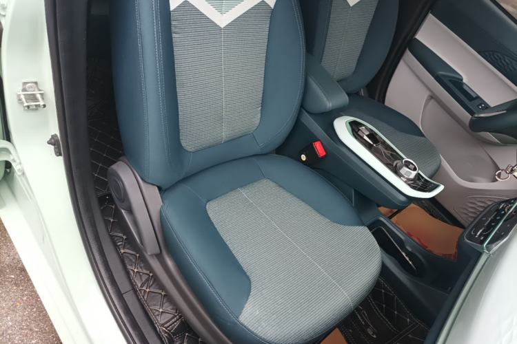 Used CHANGAN Benni E-Star 2022 Charming Edition Colorful Model Lithium Iron Phosphate Right Front Seat