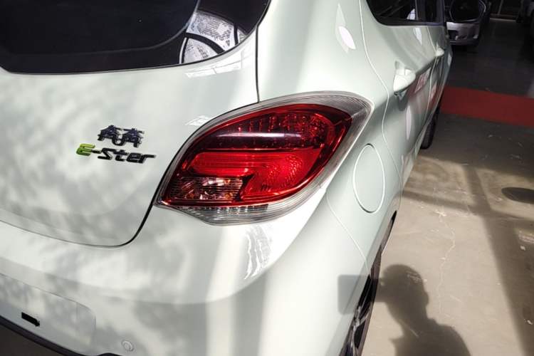Used CHANGAN Benni E-Star 2022 Qingxin Edition Colorful Model Lithium Iron Phosphate Right Rear Taillight