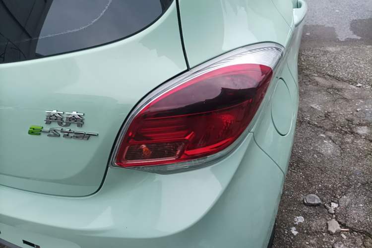 Used CHANGAN Benni E-Star 2022 Charming Edition Colorful Model Lithium Iron Phosphate Right Rear Taillight