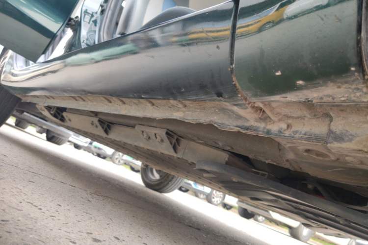 Used CHANGAN Benni E-Star 2022 Qingxin Edition Colorful Model Lithium Iron Phosphate Right Side Sill