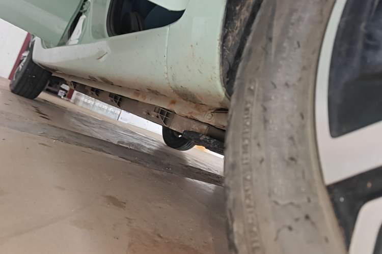 Used CHANGAN Benni E-Star 2022 Qingxin Edition Colorful Model Lithium Iron Phosphate Right Side Sill