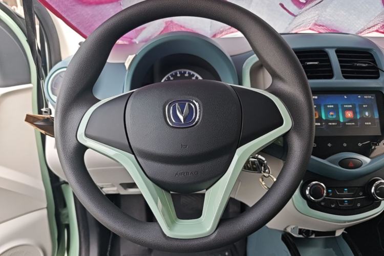 Used CHANGAN Benni E-Star 2022 Qingxin Edition Colorful Model Lithium Iron Phosphate Steering Wheel