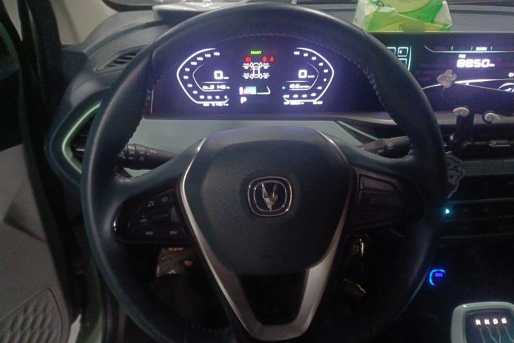 Used CHANGAN Benni E-Star 2022 Qingxin Edition Colorful Model Lithium Iron Phosphate Steering Wheel